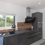 Kuca Za Odmor Laura Vila *
