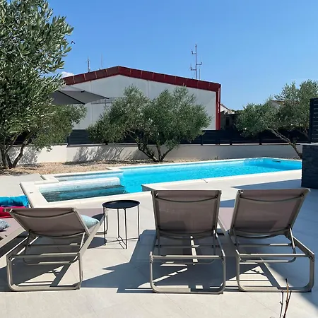 Kuca Za Odmor Laura Villa *