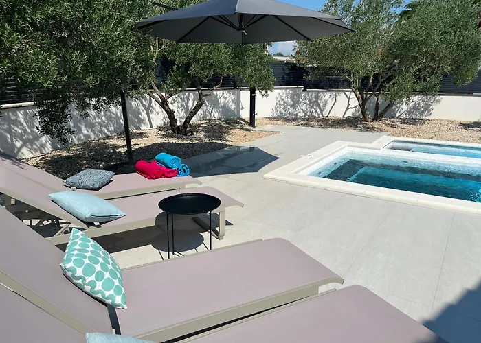 Kuca Za Odmor Laura * ビオグラード・ナ・モル